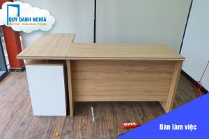 Ban lam viec go cong nghiep