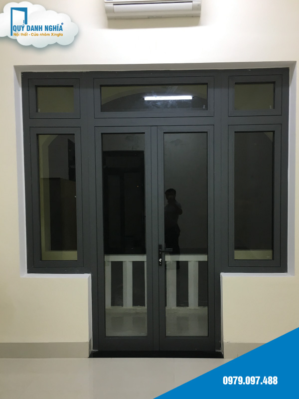cua di nhom xingfa 2 canh co dinh 2 canh quay 3