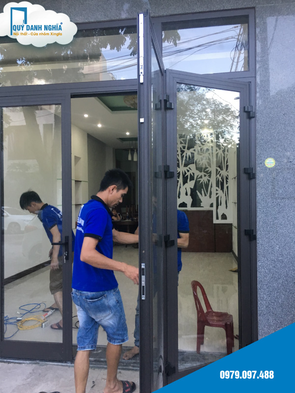 cua di nhom xingfa 4 canh 3