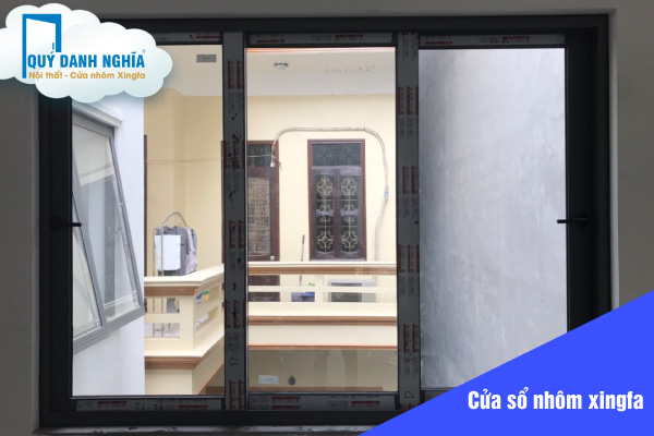 cua so nhom xingfa mo lua 3 canh 3