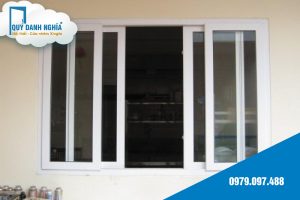 cua so nhua 4 canh 2