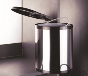 thung rac don Inox Qman 1